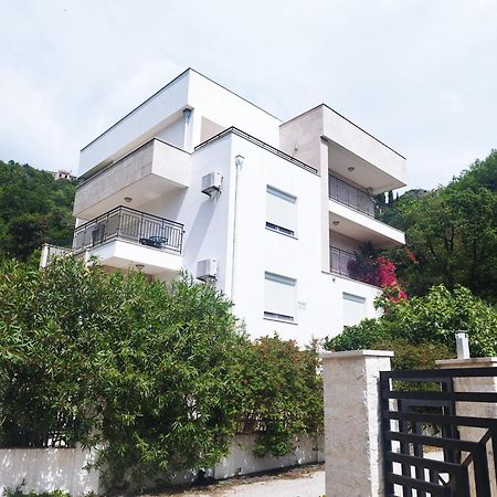 Apartments Villa Simonovic Petrovac Ngoại thất bức ảnh