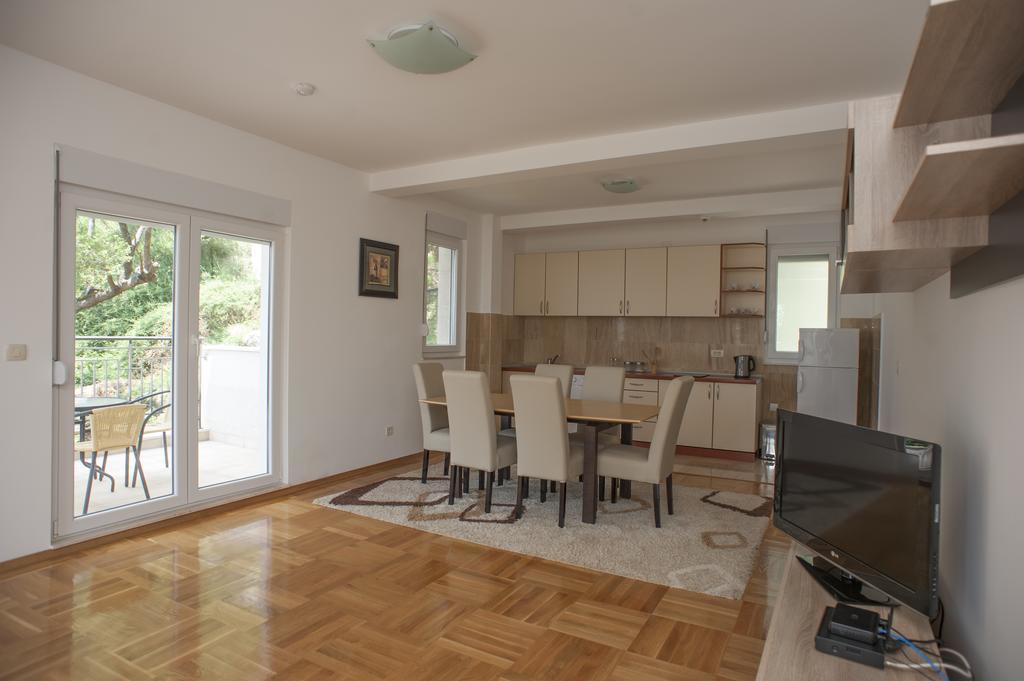 Apartments Villa Simonovic Petrovac Ngoại thất bức ảnh