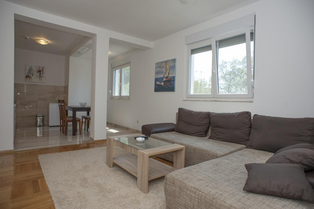 Apartments Villa Simonovic Petrovac Ngoại thất bức ảnh