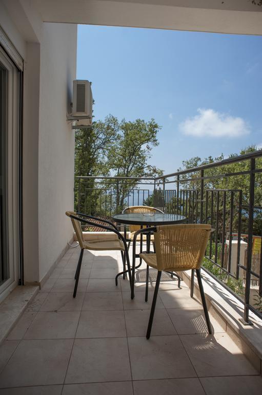 Apartments Villa Simonovic Petrovac Ngoại thất bức ảnh