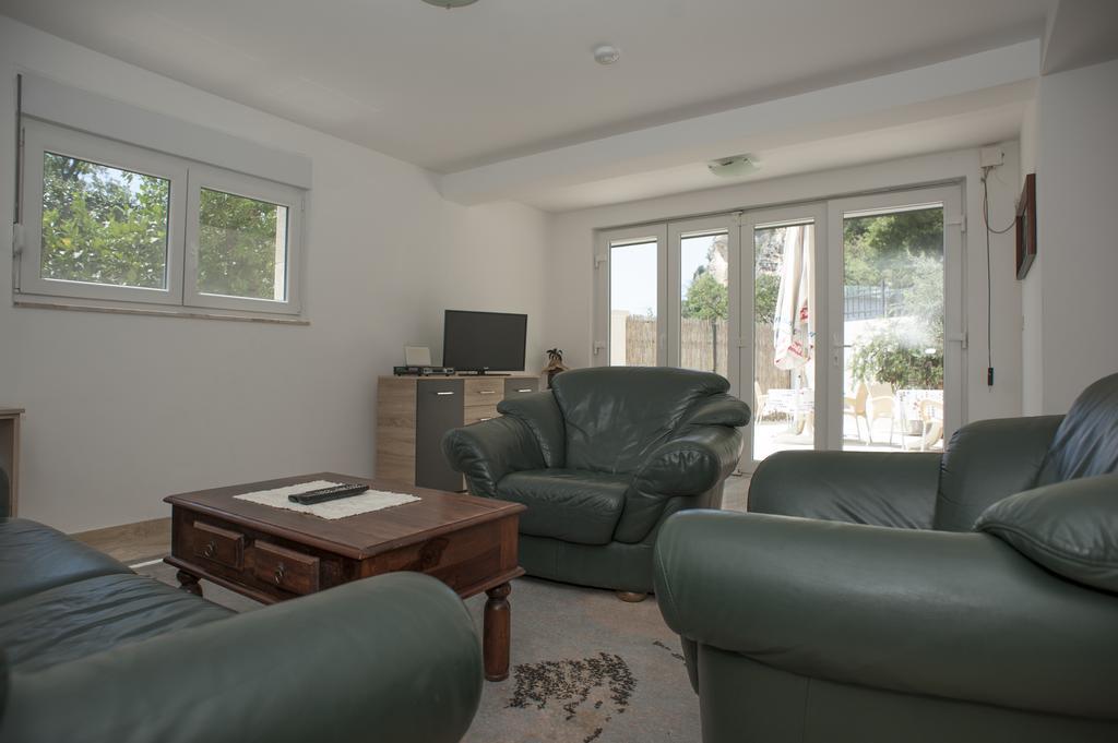 Apartments Villa Simonovic Petrovac Ngoại thất bức ảnh