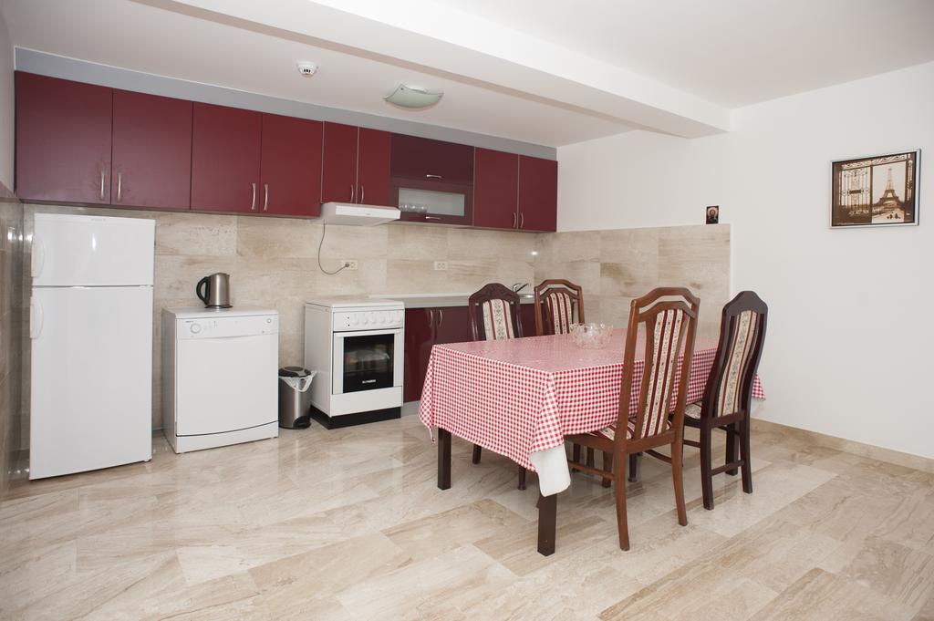 Apartments Villa Simonovic Petrovac Ngoại thất bức ảnh