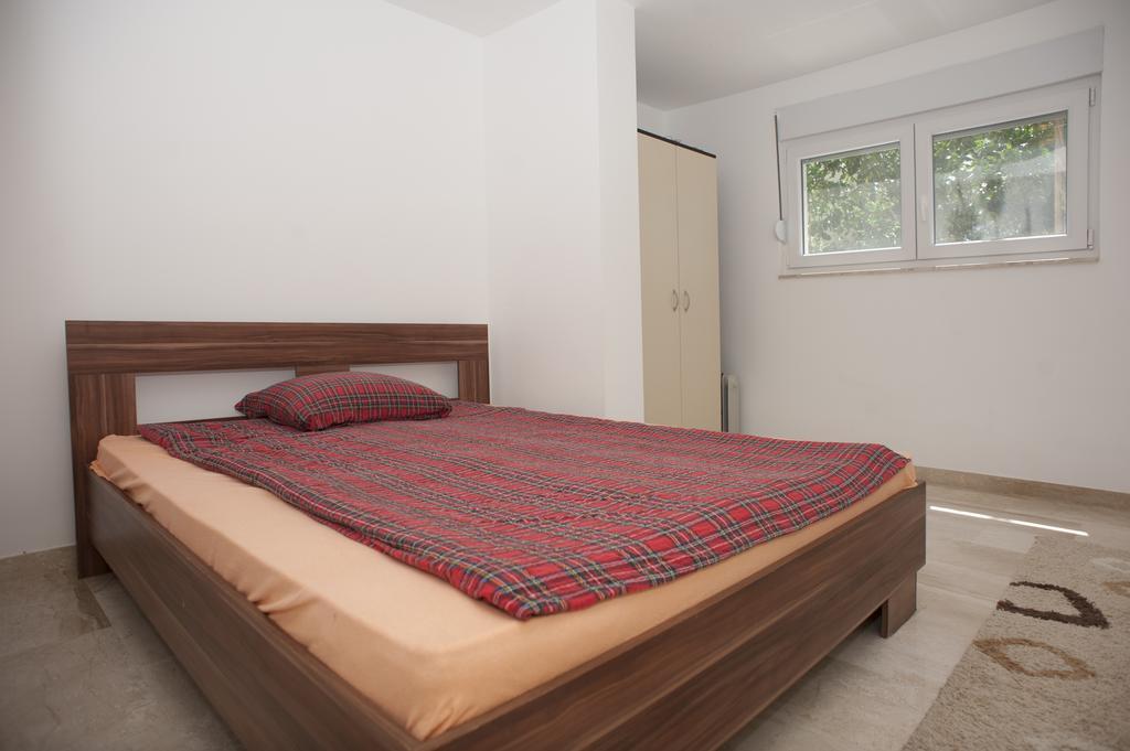 Apartments Villa Simonovic Petrovac Ngoại thất bức ảnh
