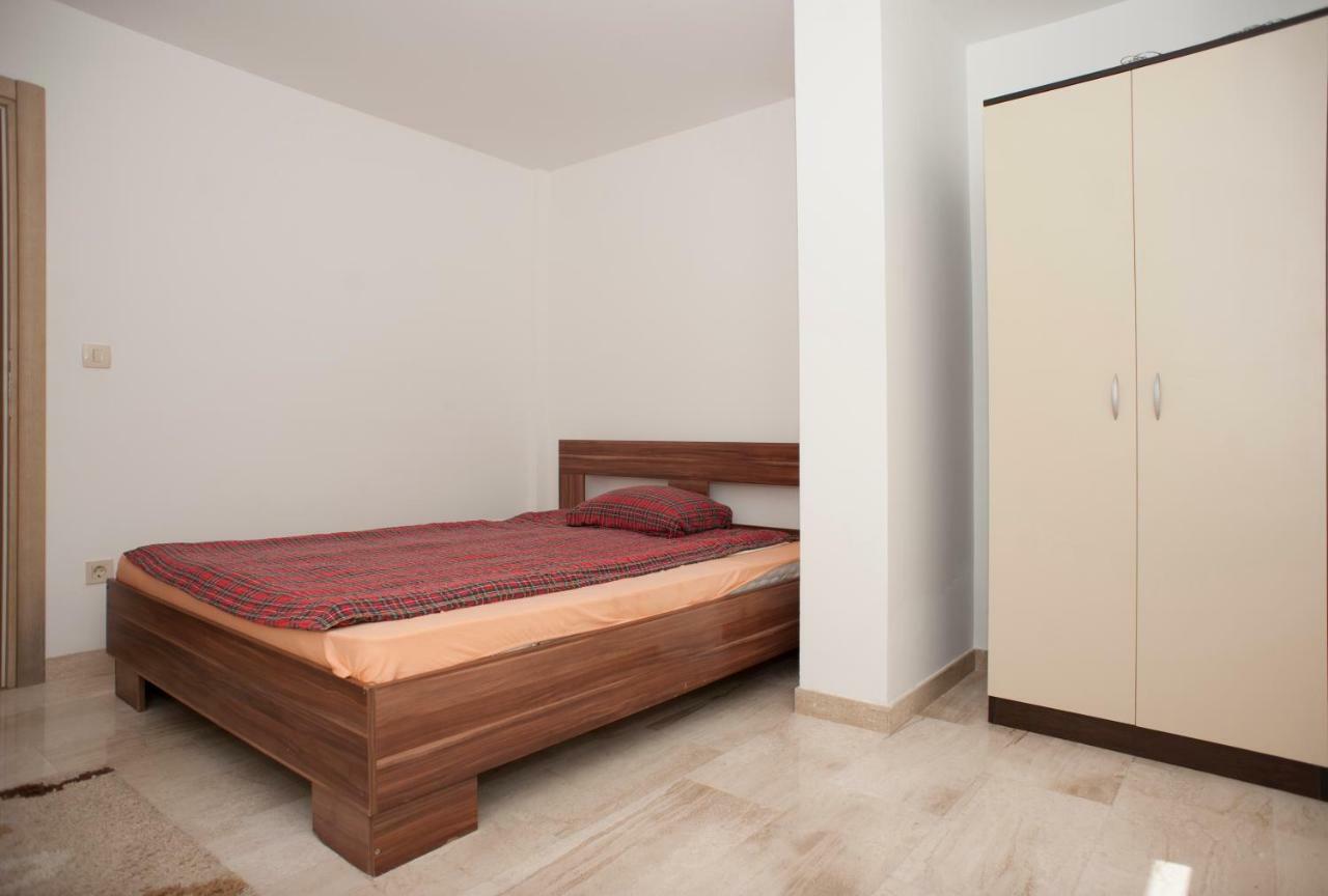 Apartments Villa Simonovic Petrovac Ngoại thất bức ảnh