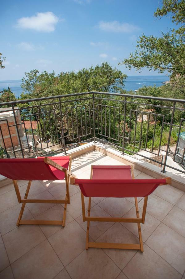 Apartments Villa Simonovic Petrovac Ngoại thất bức ảnh