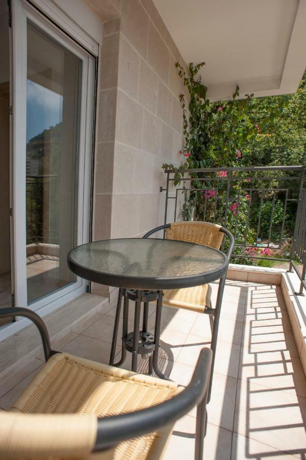Apartments Villa Simonovic Petrovac Ngoại thất bức ảnh